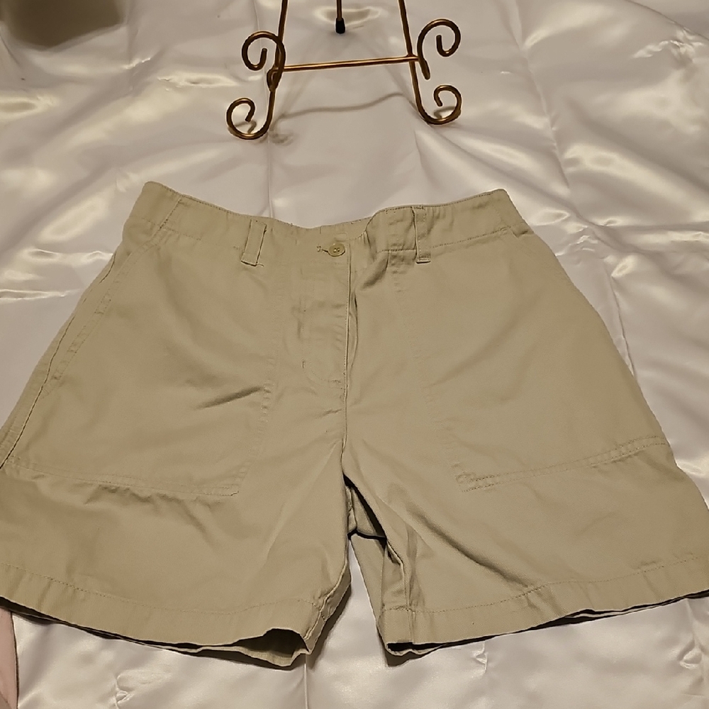 Jones New York Women's Tan Cargo Shorts